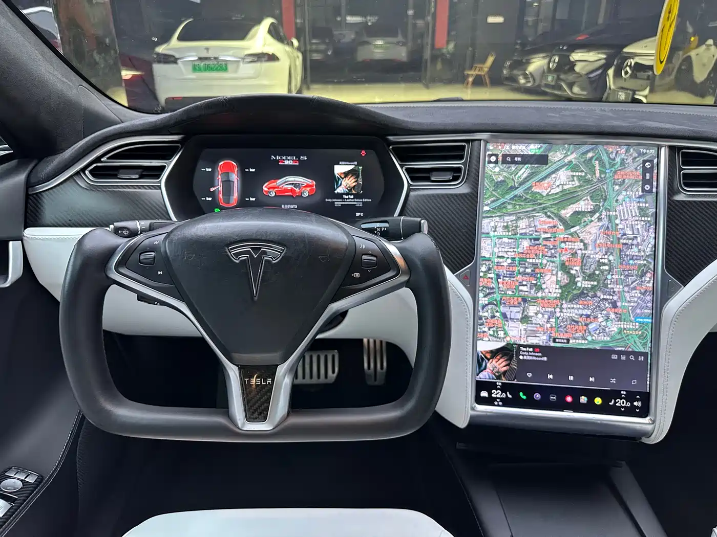 TESLA MODEL S