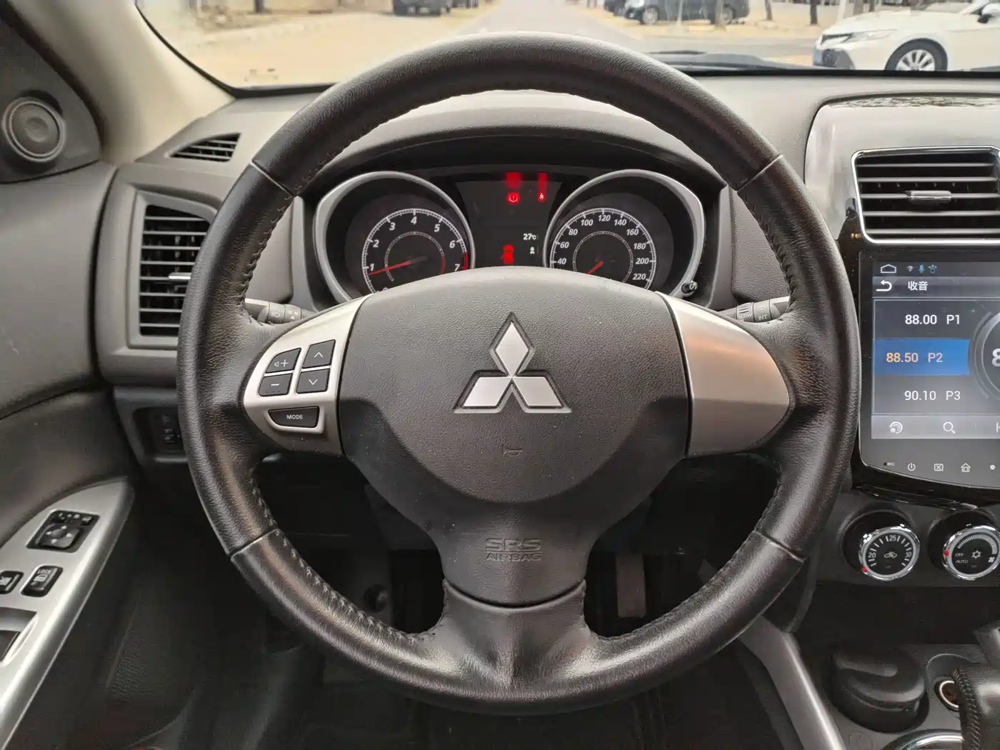 Mitsubishi ASX 2016 2.0L CVT 2WD Navigation Edition фото 21