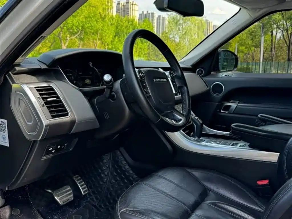 Фото 8 - Land Rover Range Rover Sport
