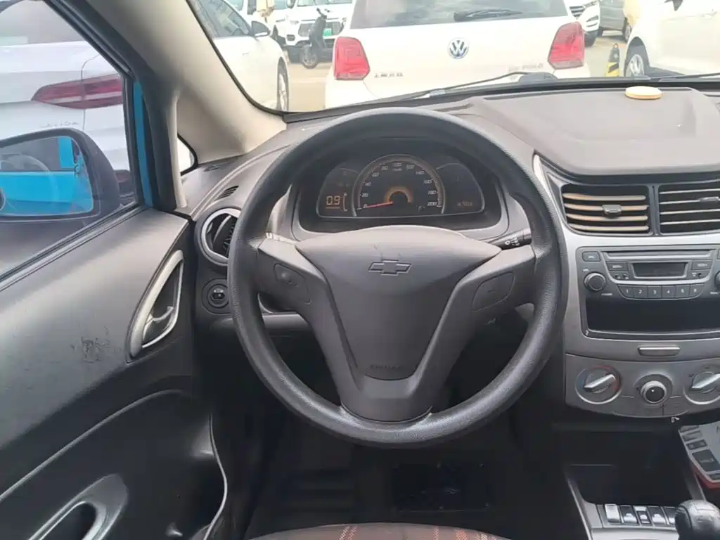 Chevrolet Sail 2014 2013 Sedan 1.4L Manual Ideal Happiness Edition