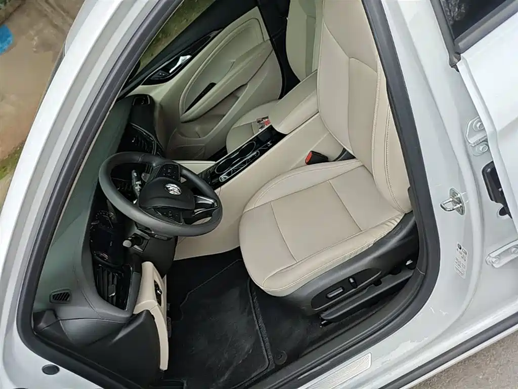 BUICK REGAL
