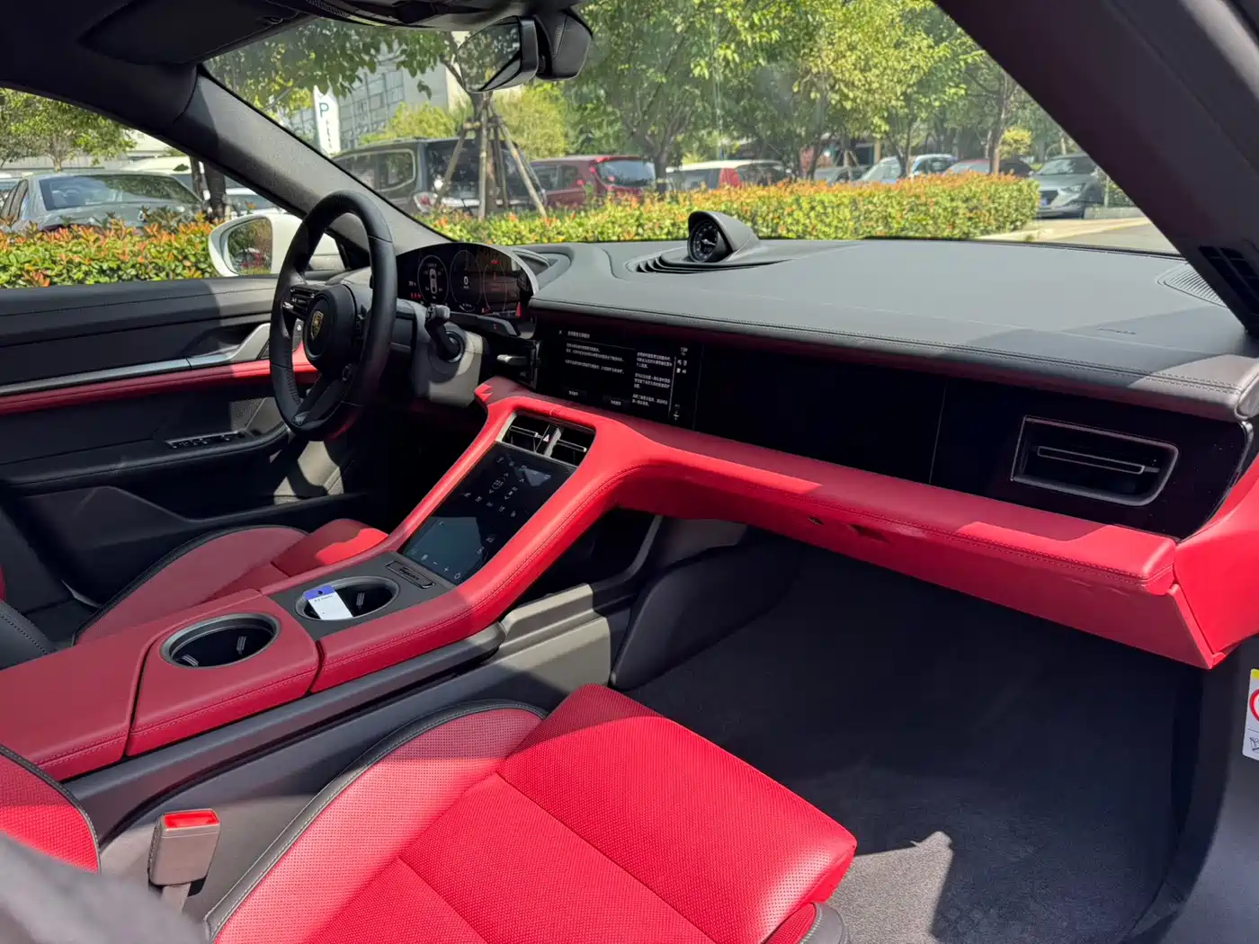 Porsche Taycan, миниатюра 6