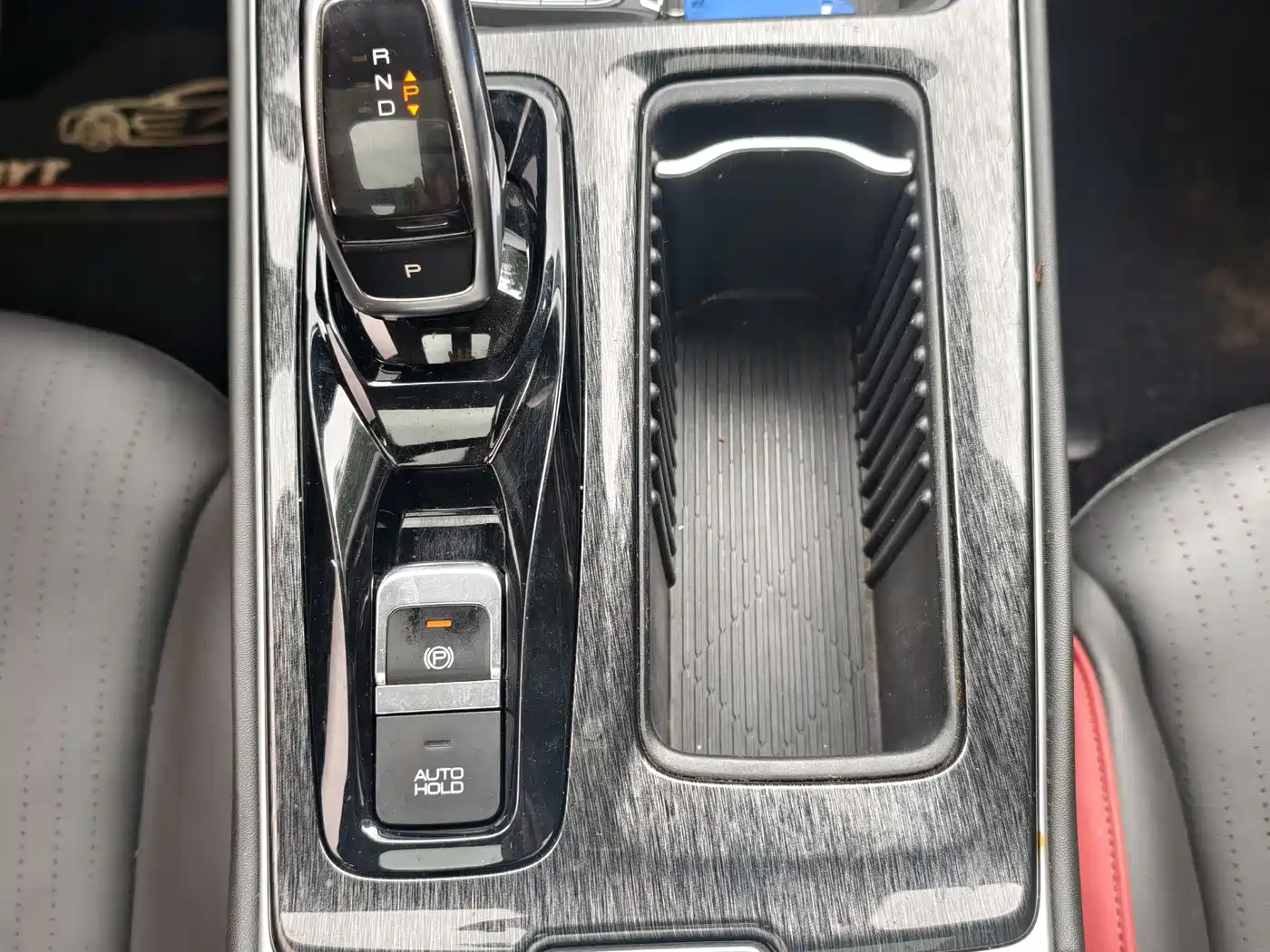 DONGFENG YI HYUN MAX