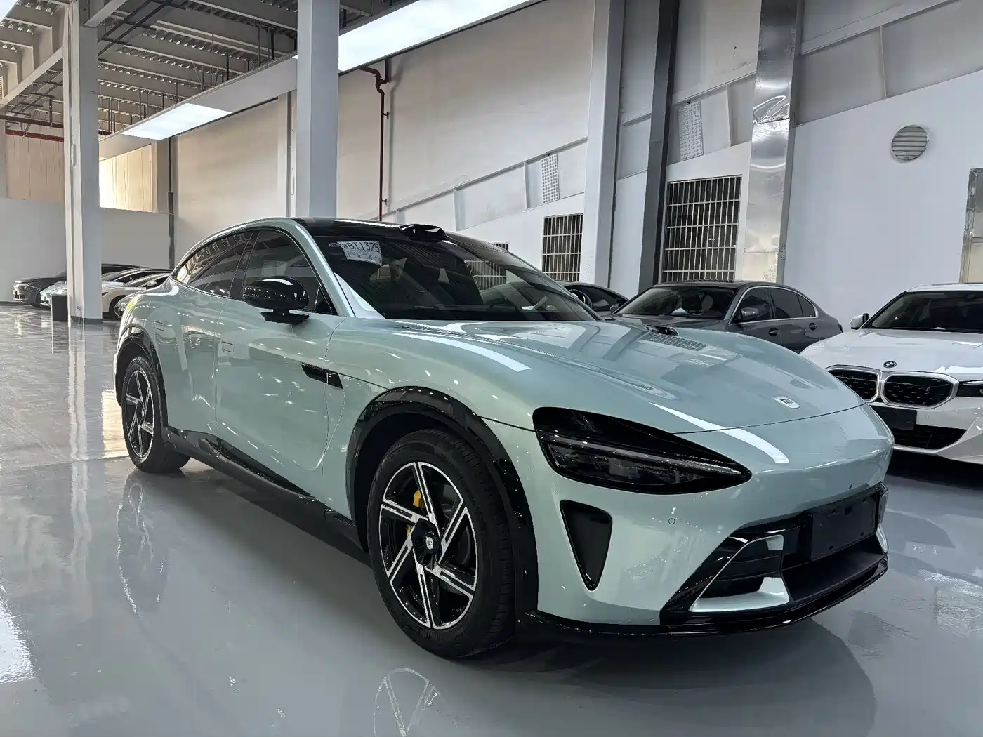 Xiaomi Auto Xiaomi YU7 2025 Extended Range AWD Pro фото 3