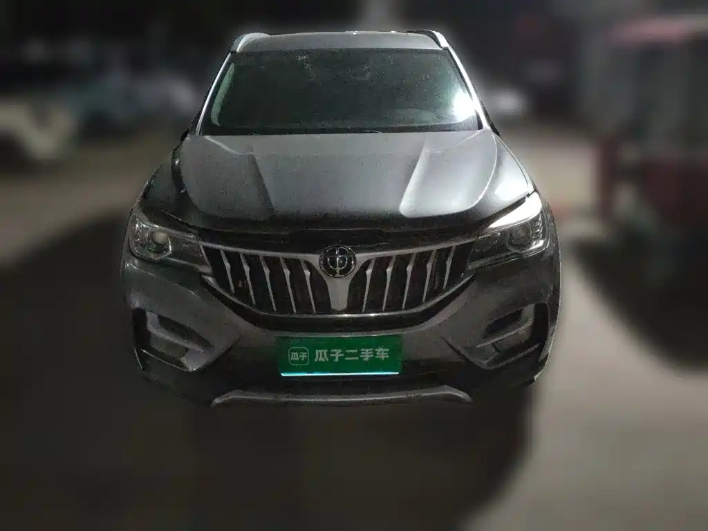 Фото 23 - Zhonghua V6