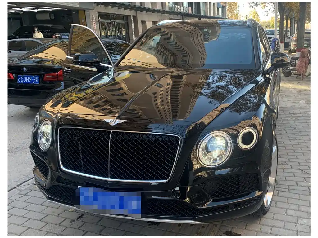 Bentley Bentayga 2018 4.0T V8