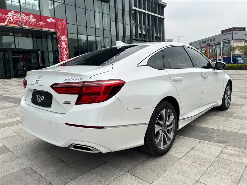 Honda Inspire 2019 260TURBO Deluxe Edition China VI фото 6