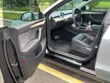 Фото 17 - Tesla Model Y