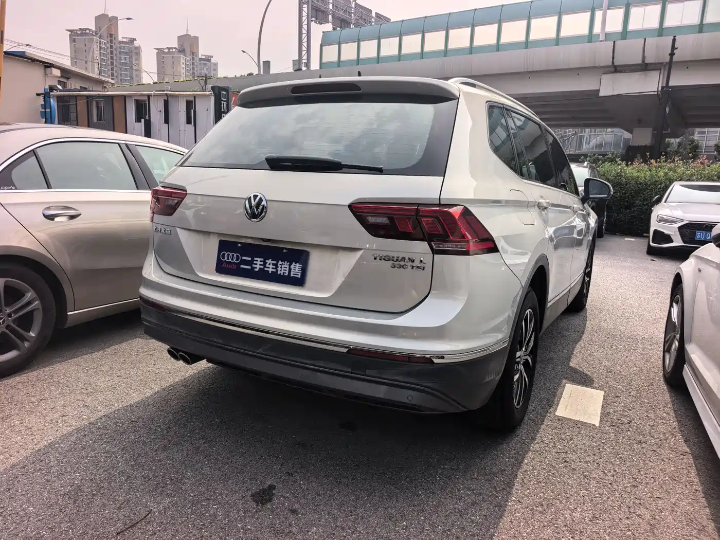 Volkswagen Tiguan L 2018 330TSI Automatic 2WD Luxury Edition фото 4