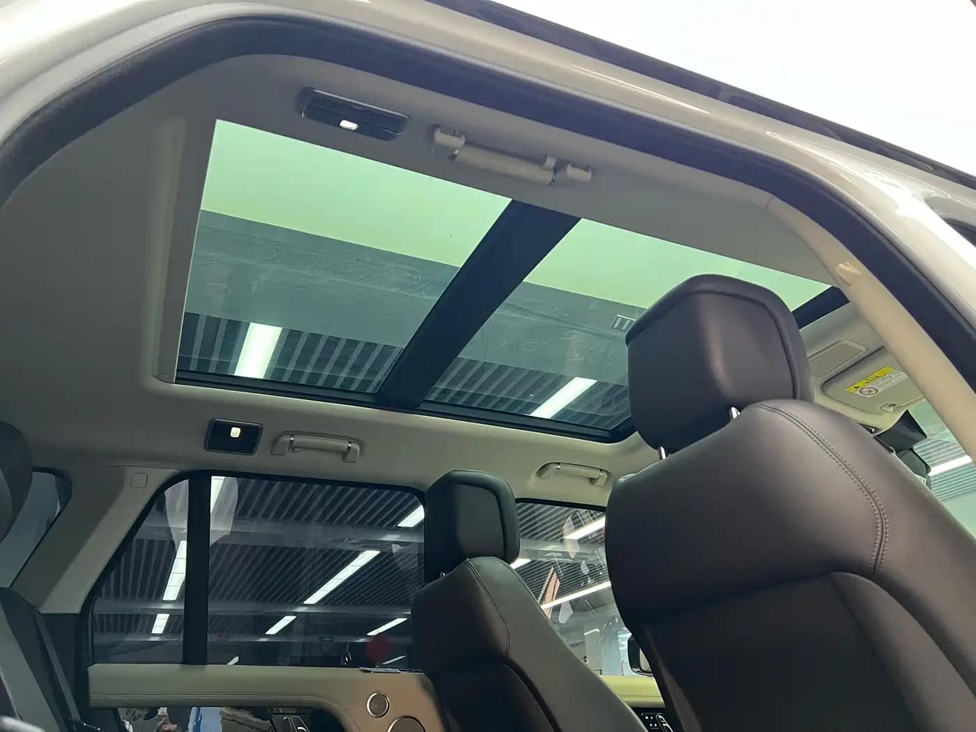 Фото 29 - Land Rover Range Rover