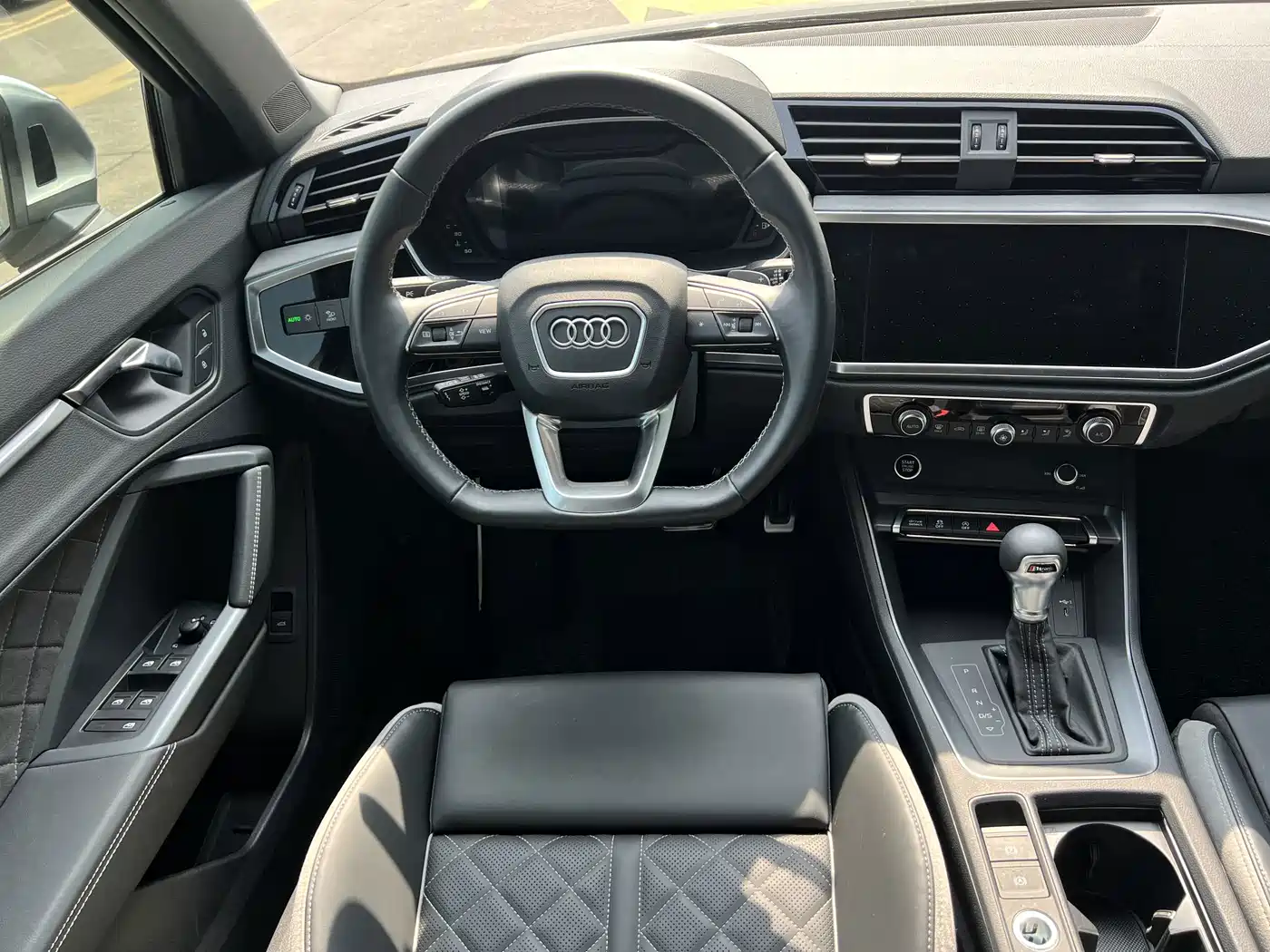 Audi Q3 2025 2024 40 TFSI Fashion Sport