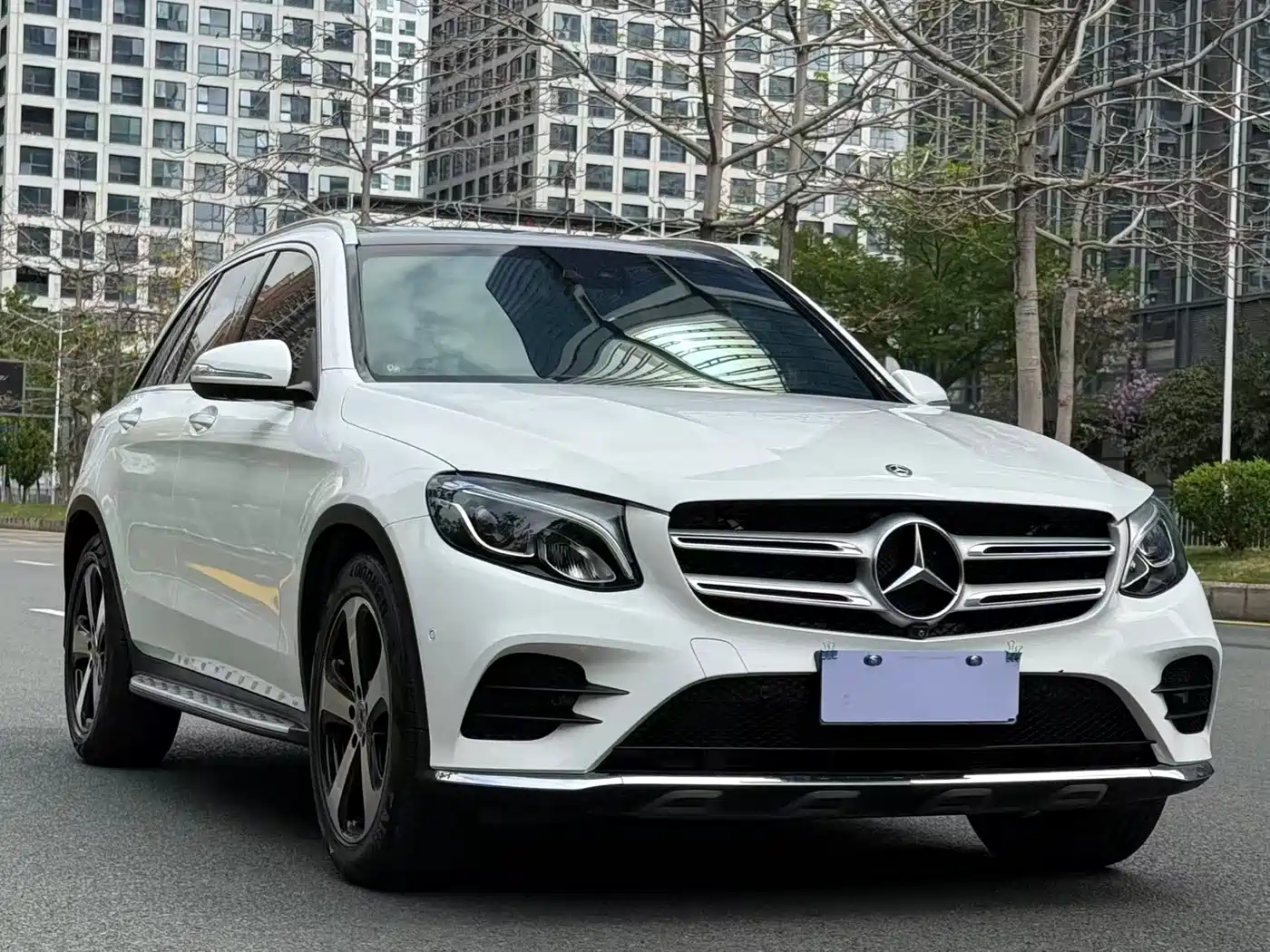 Mercedes-Benz GLC 2018 Facelift GLC 260 4MATIC Luxury фото 3