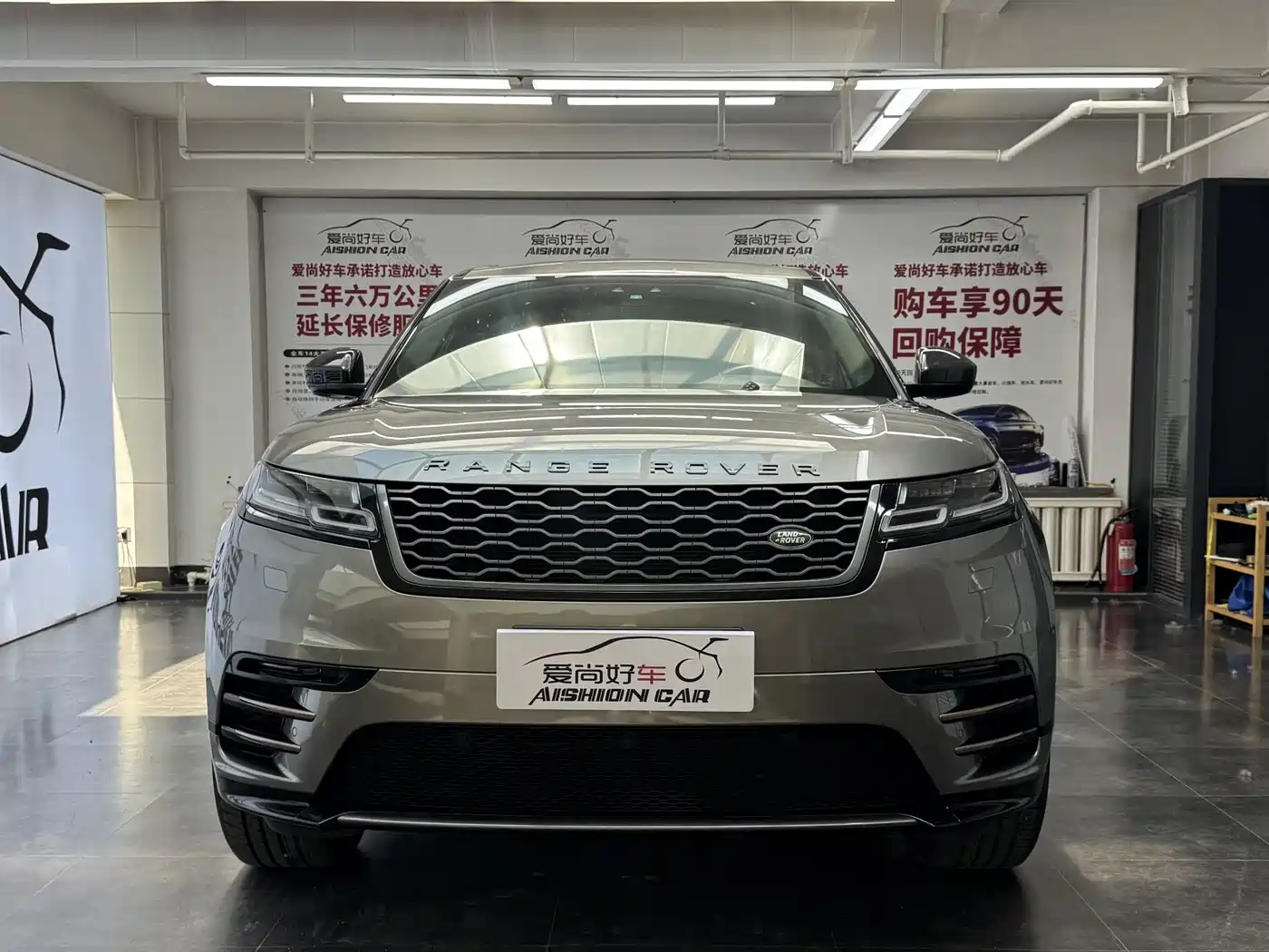 Land Rover Range Rover Velar 2018 P380 R-DYNAMIC SE фото 2