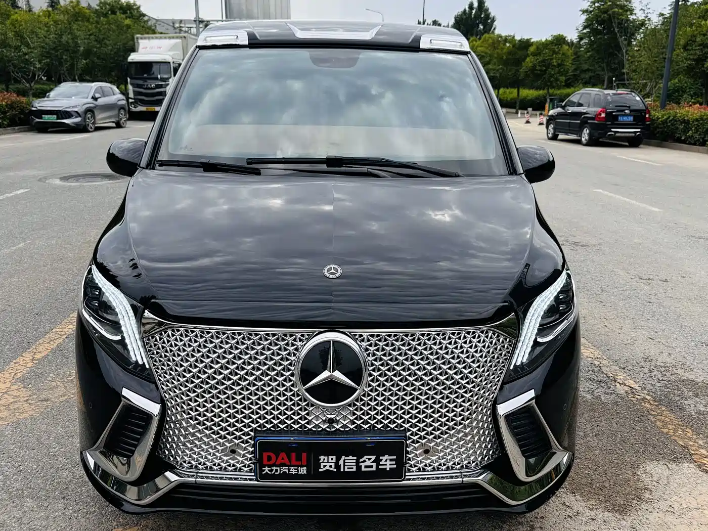 Mercedes-Benz Vito 2023 2.0T Business 7-Seater фото 2