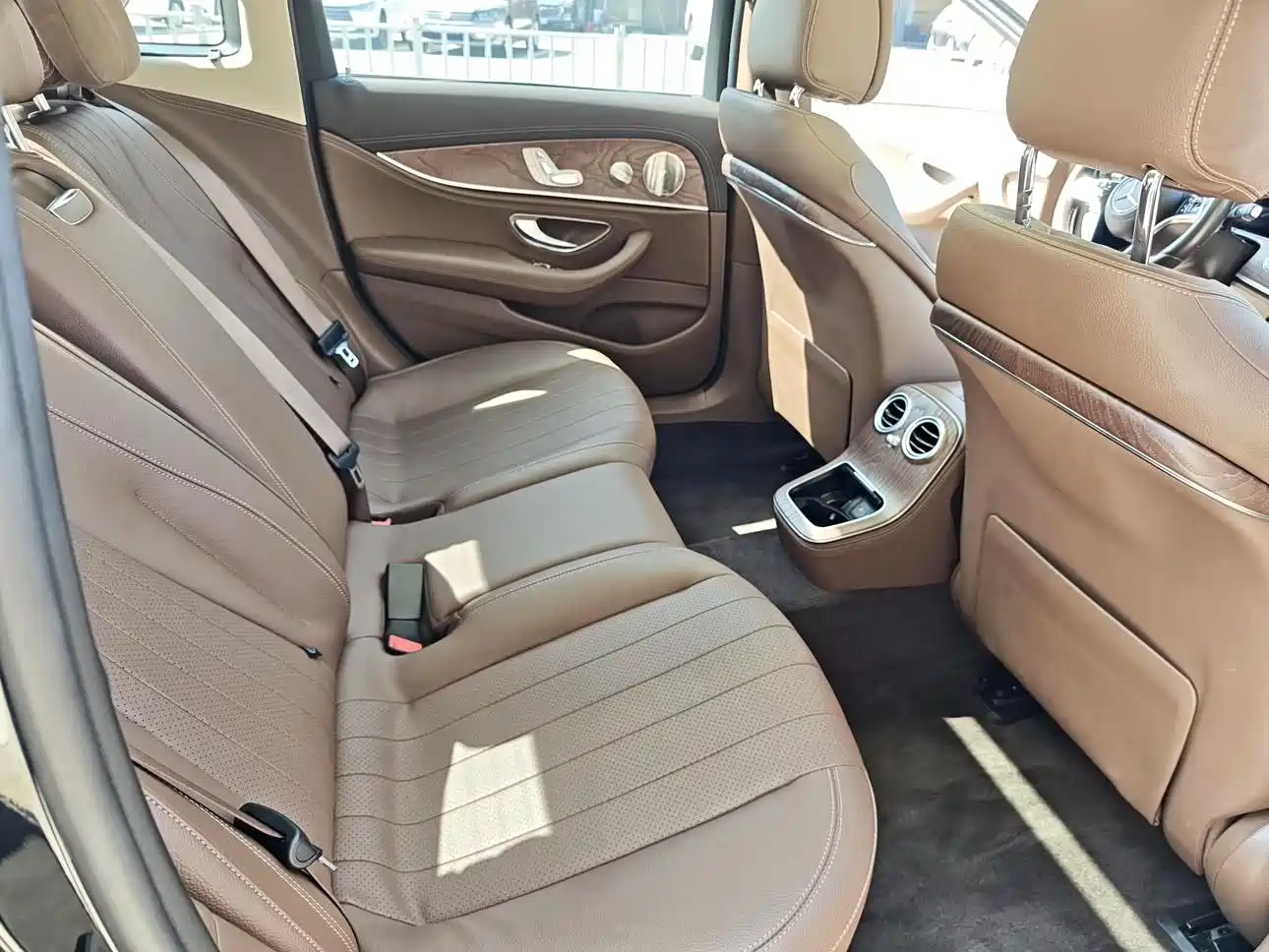 Mercedes-Benz E-Class 2021 Facelift E 300 L Luxury фото 13
