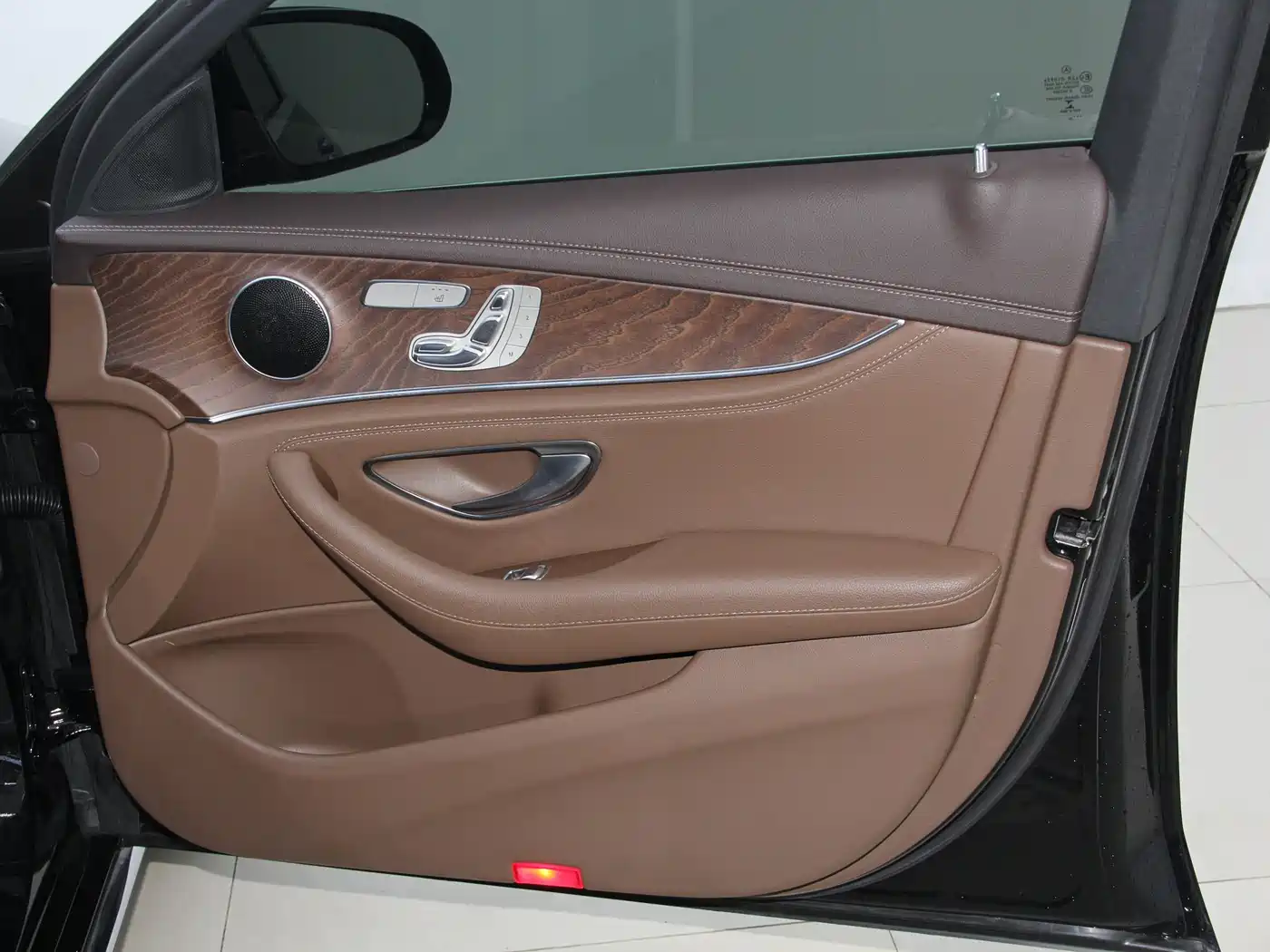Mercedes-Benz E-Class 2020 Facelift E 300 L Fashion фото 11