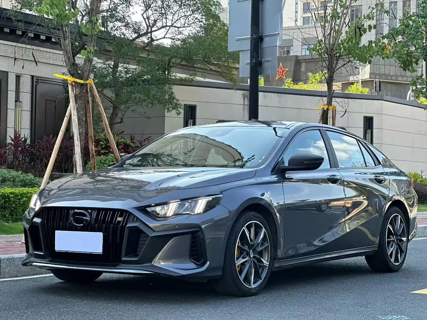 GAC Trumpchi Trumpchi Emkoo 2023 270T DCT J15 Edition