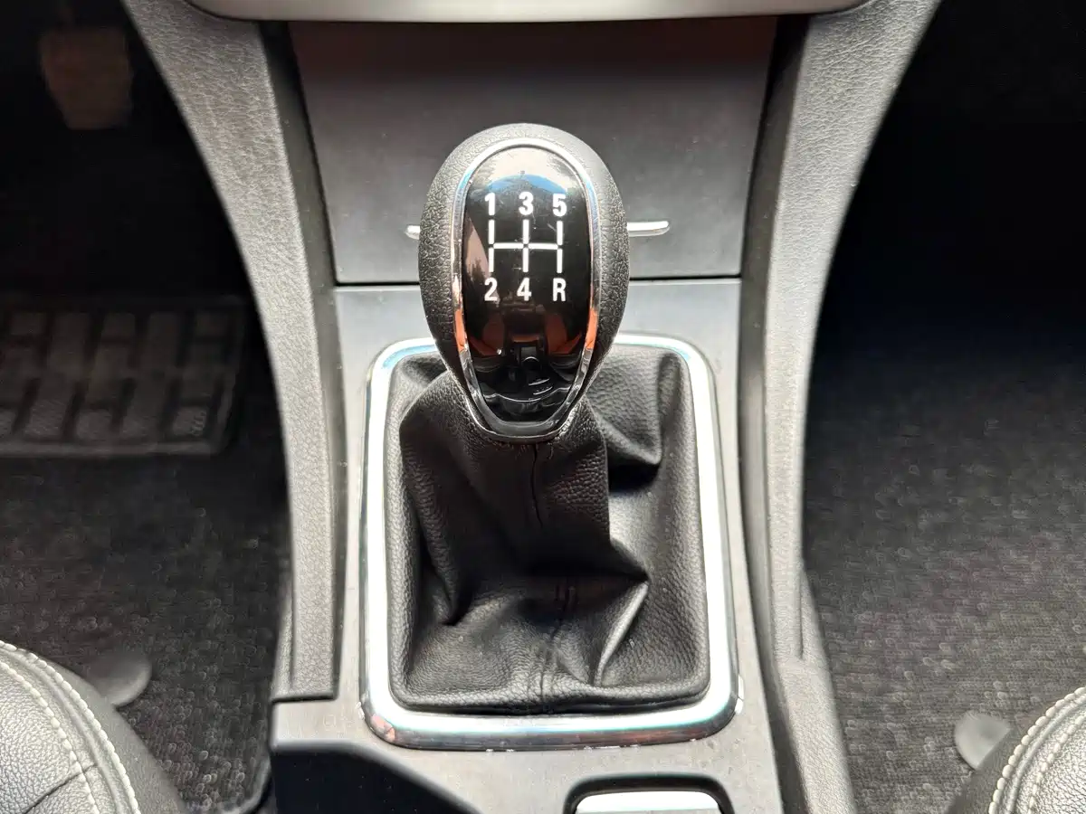 Фото 16 - Geely Emgrand