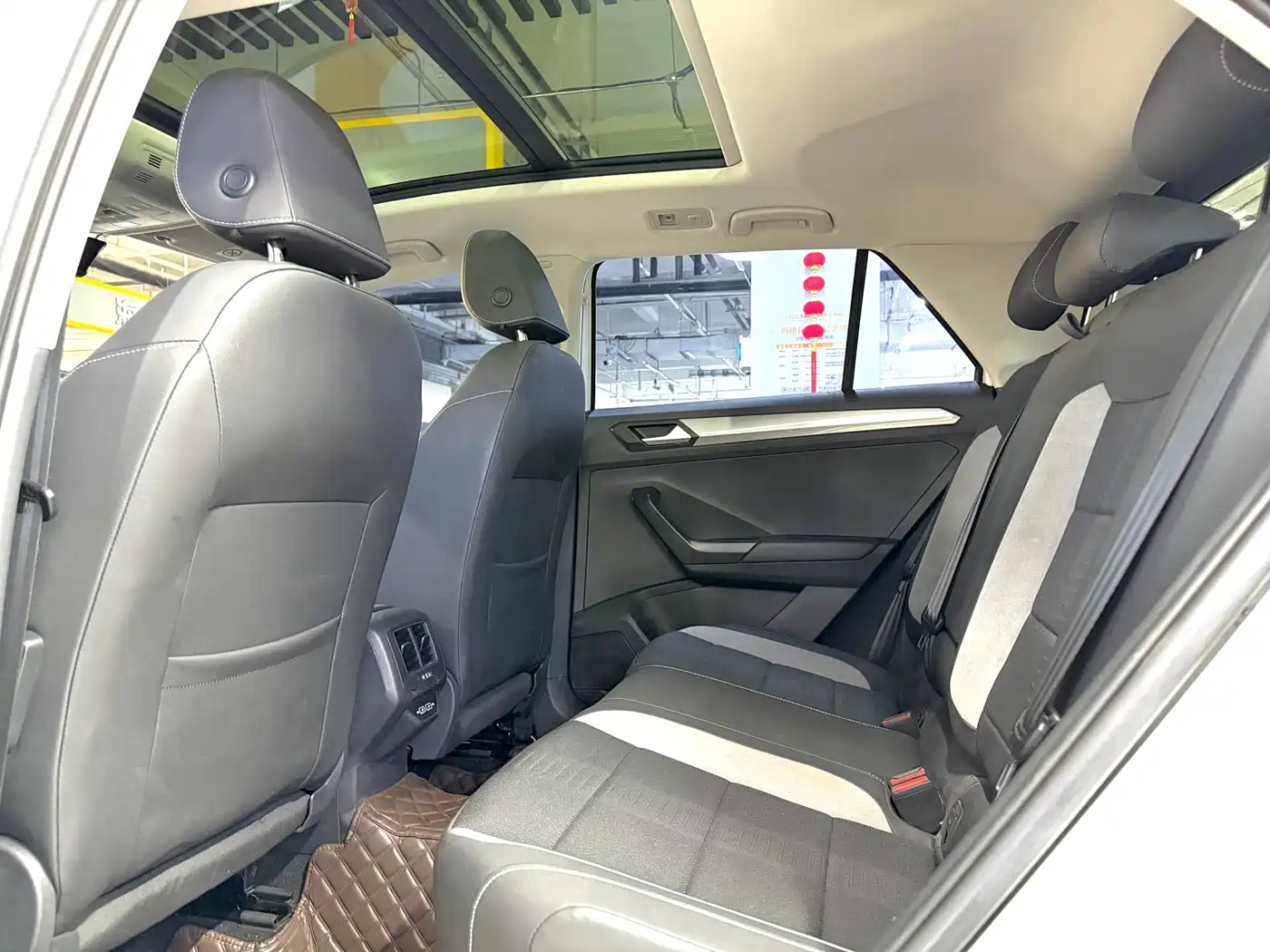 Volkswagen T-ROC 2021 280TSI DSG 2WD Elite Connected фото 6