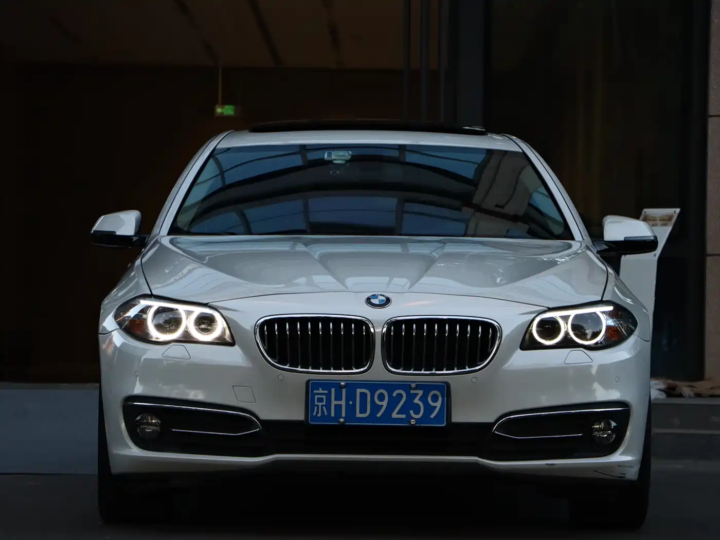 BMW 5 Series 2017 525Li Luxury Design Package фото 23