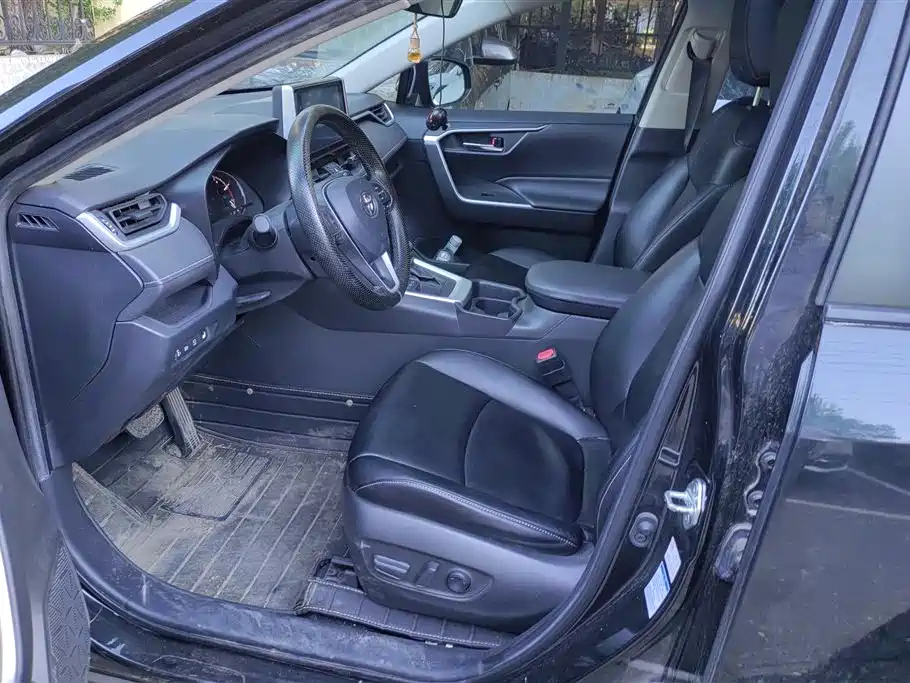 Toyota RAV4 Rongfang 2020 2.0L CVT AWD Trend Edition фото 9