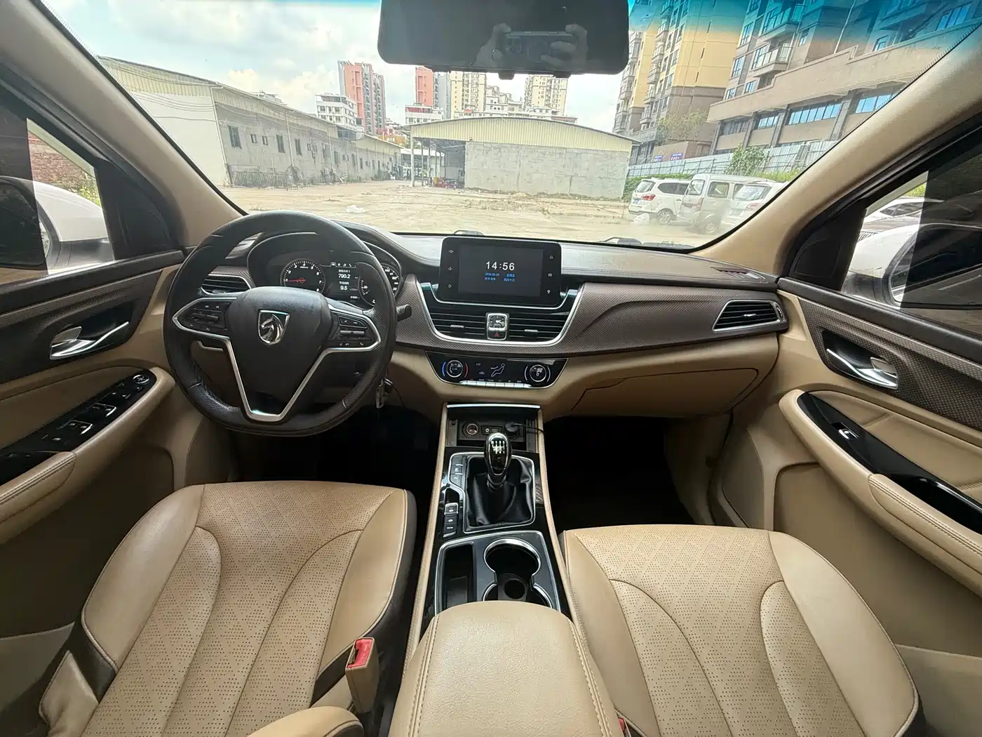 Baojun 730 2017 1.5T Manual Luxury 7-Seater фото 9