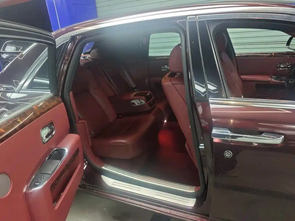 Rolls-Royce Ghost 2014 2014 6.6T Extended Edition