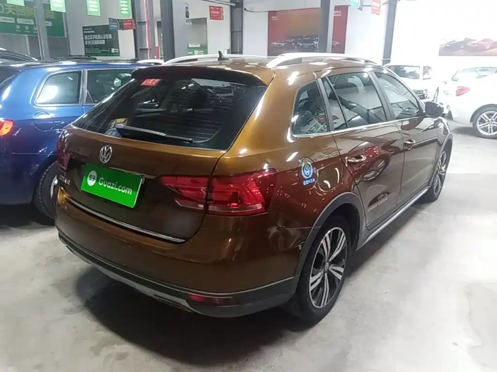 Volkswagen Gran Lavida 2017 2017 230TSI DSG Luxury Edition