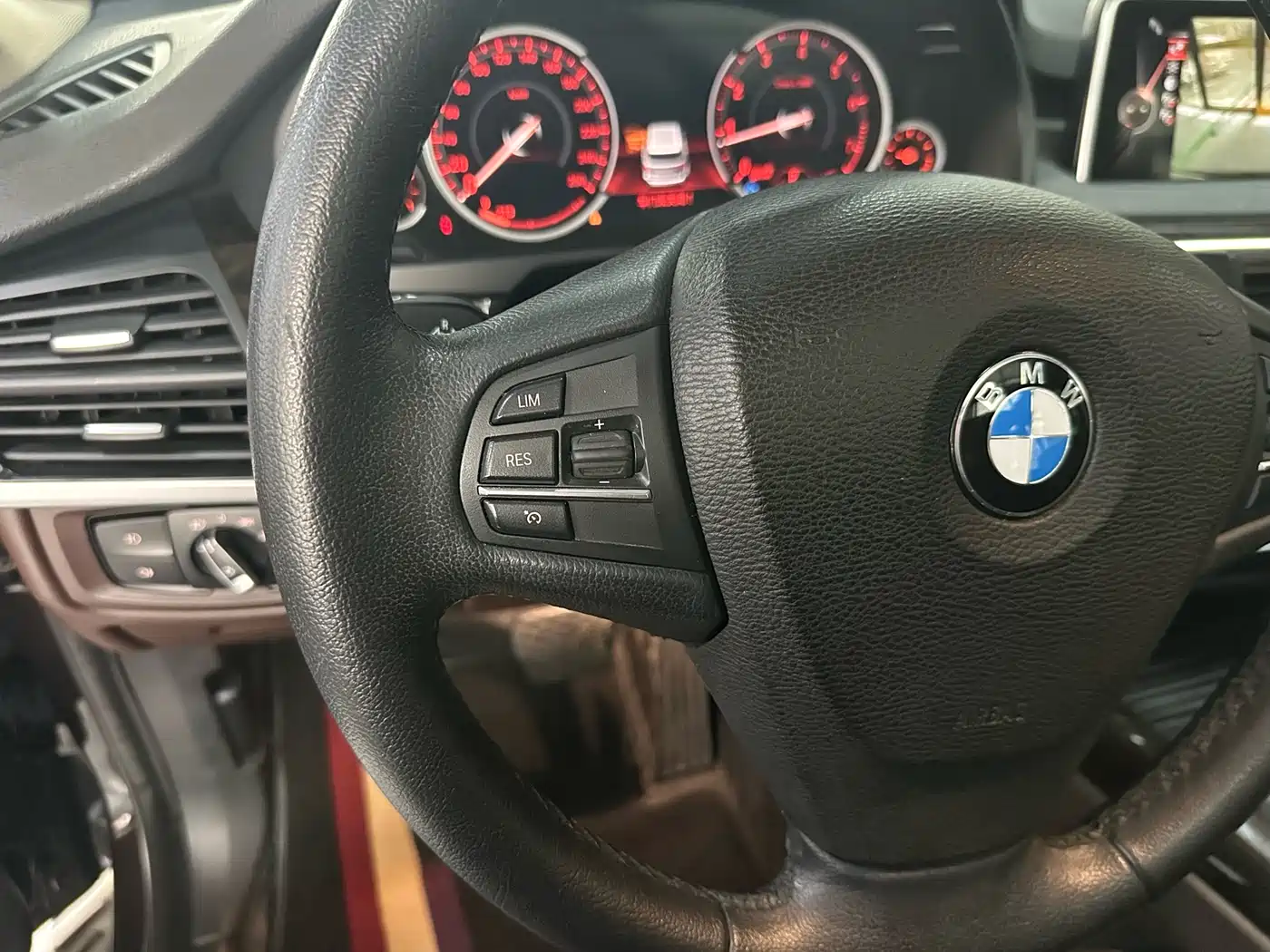 BMW X5 (Import) 2015 xDrive28i фото 19