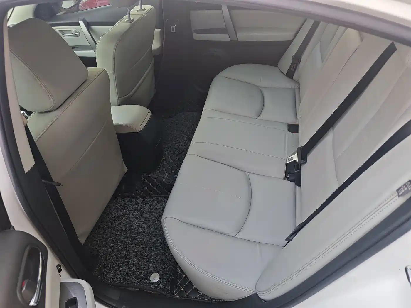 Mazda Ruiyi 2014 2012 2.0L Automatic Luxury Edition