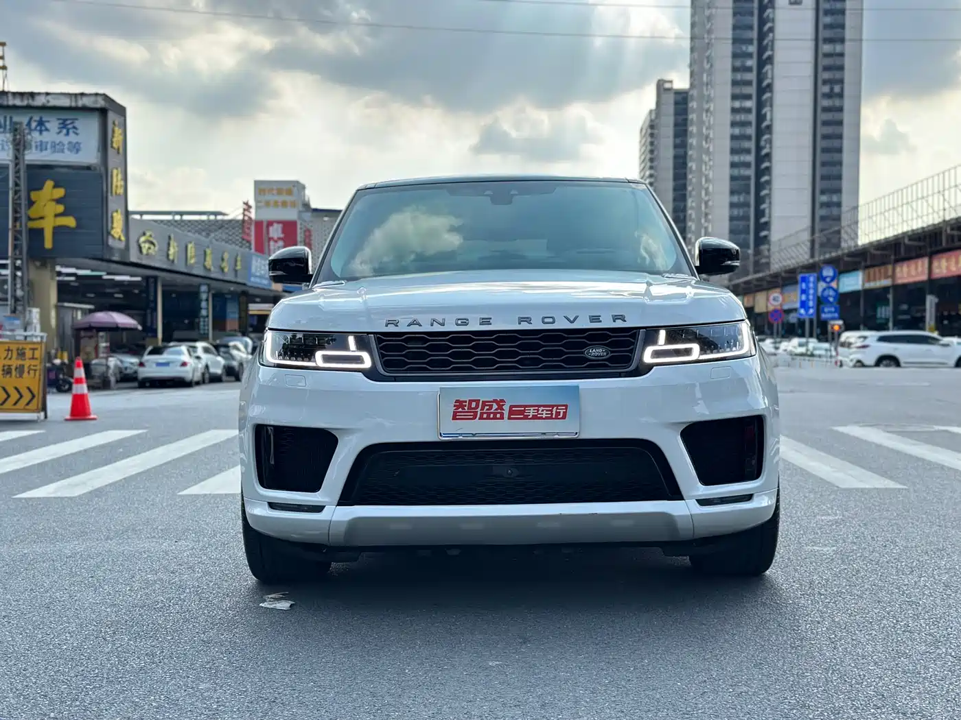 Land Rover Range Rover Sport 2020 3.0 L6 HSE DYNAMIC фото 2