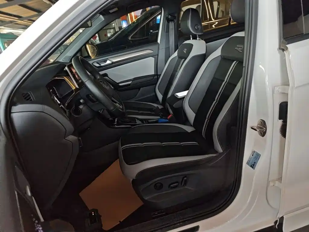 Volkswagen T-Roc, миниатюра 15