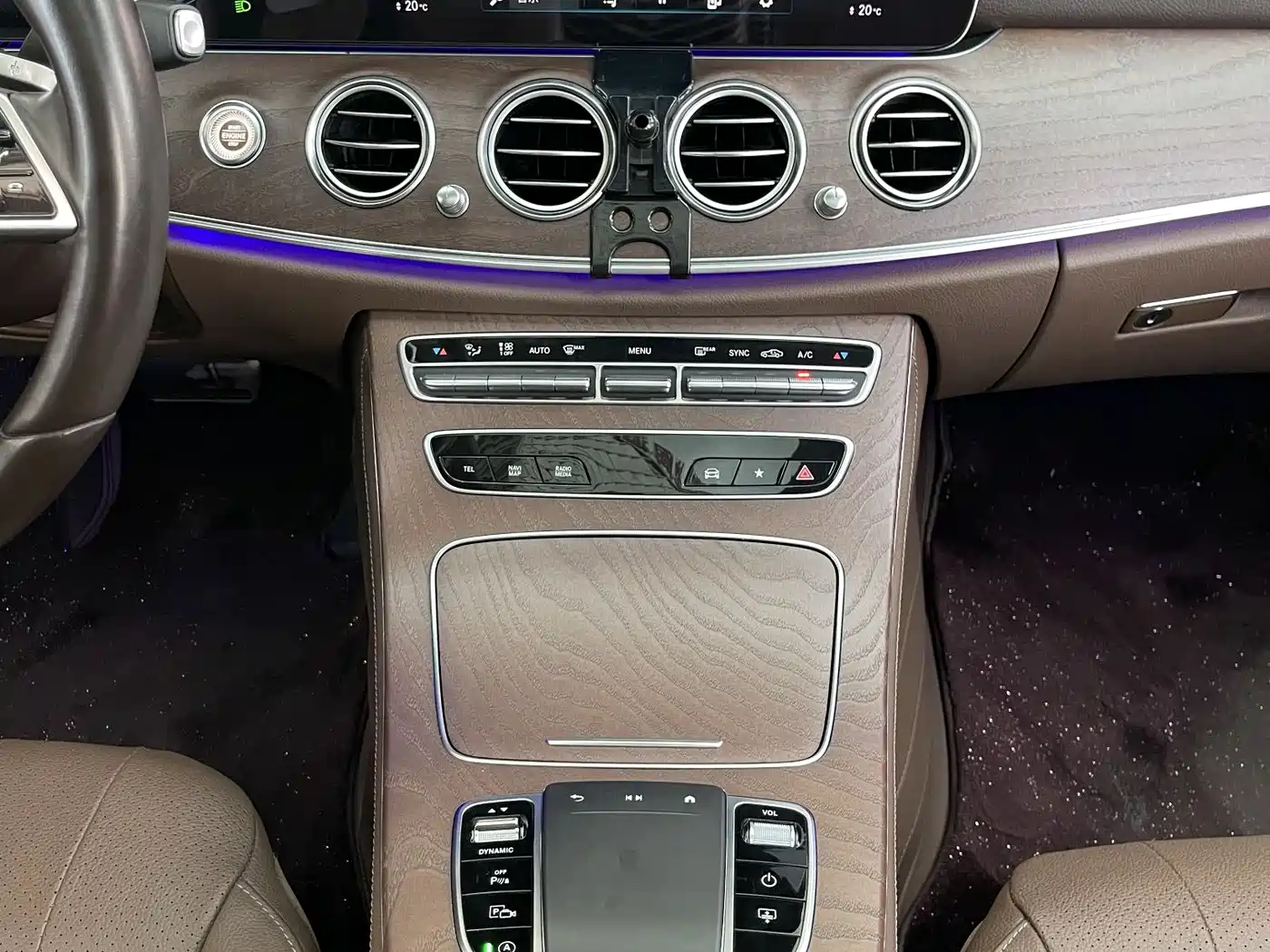 E CLASS