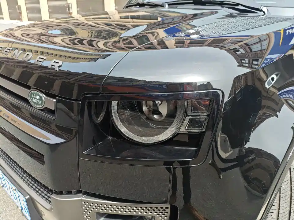 Land Rover Defender 2024 110 3.0T P400 X-DYNAMIC HSE фото 5