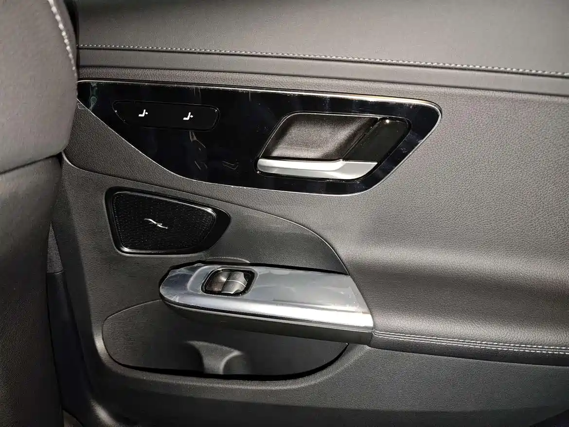 Mercedes-Benz C-Class 2023 C 260 L Sport фото 14