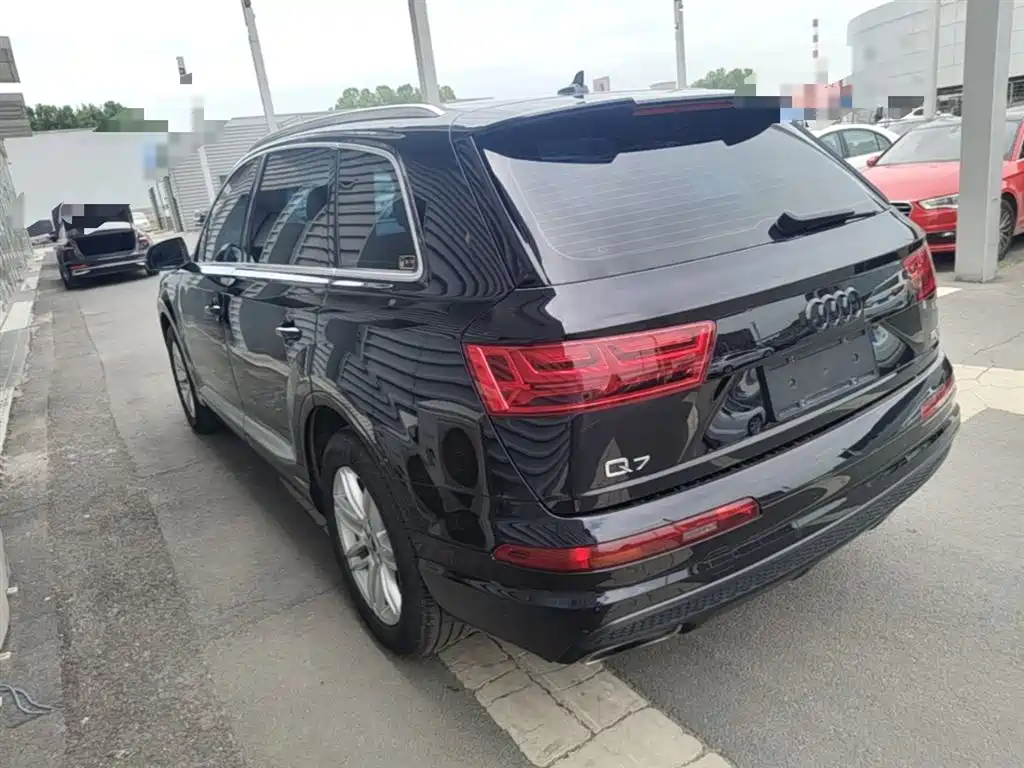Audi Q7 2019 45 TFSI S line Sport фото 9