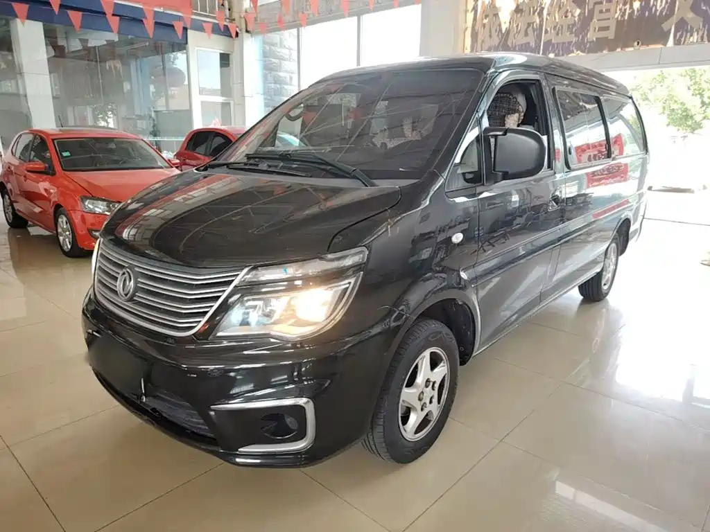 Photo 1 - Dongfeng Fengxing Lingzhi