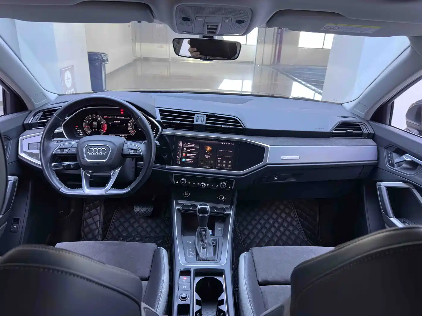 Audi Q3 2022 35 TFSI Fashion Dynamic фото 18