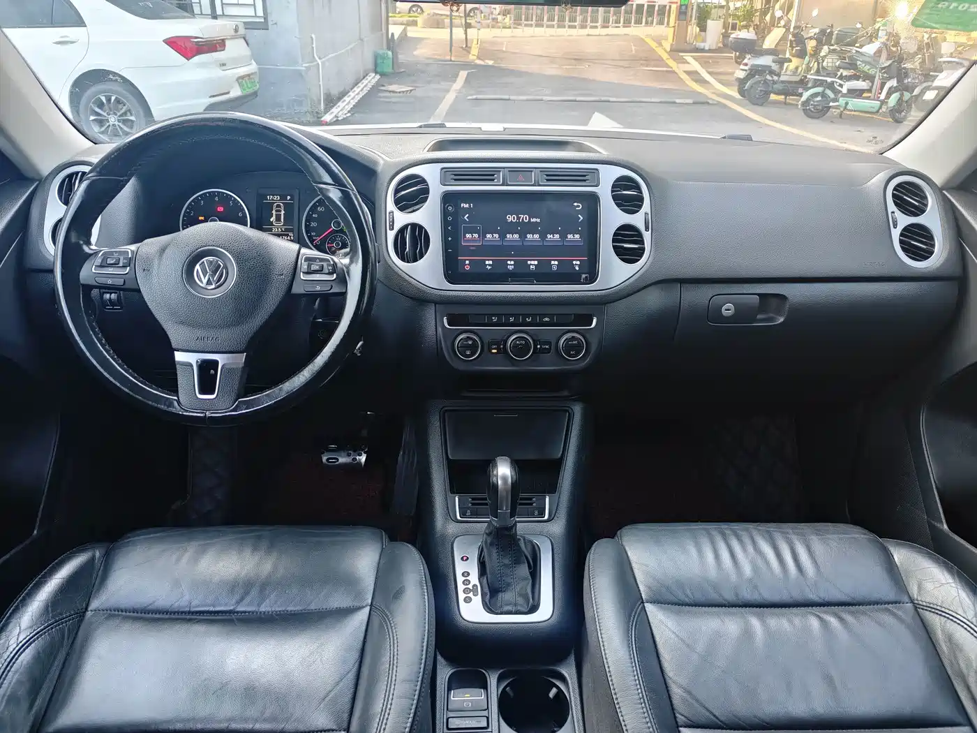 Фото 8 - Volkswagen Tiguan