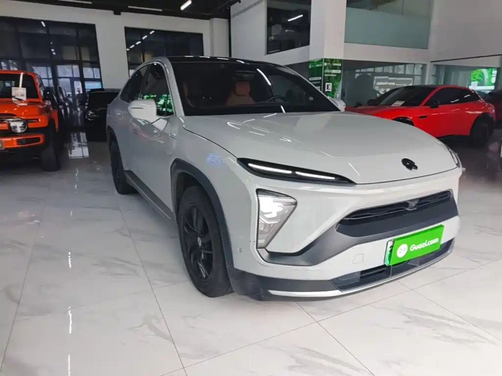 Фото 4 - NIO EC6
