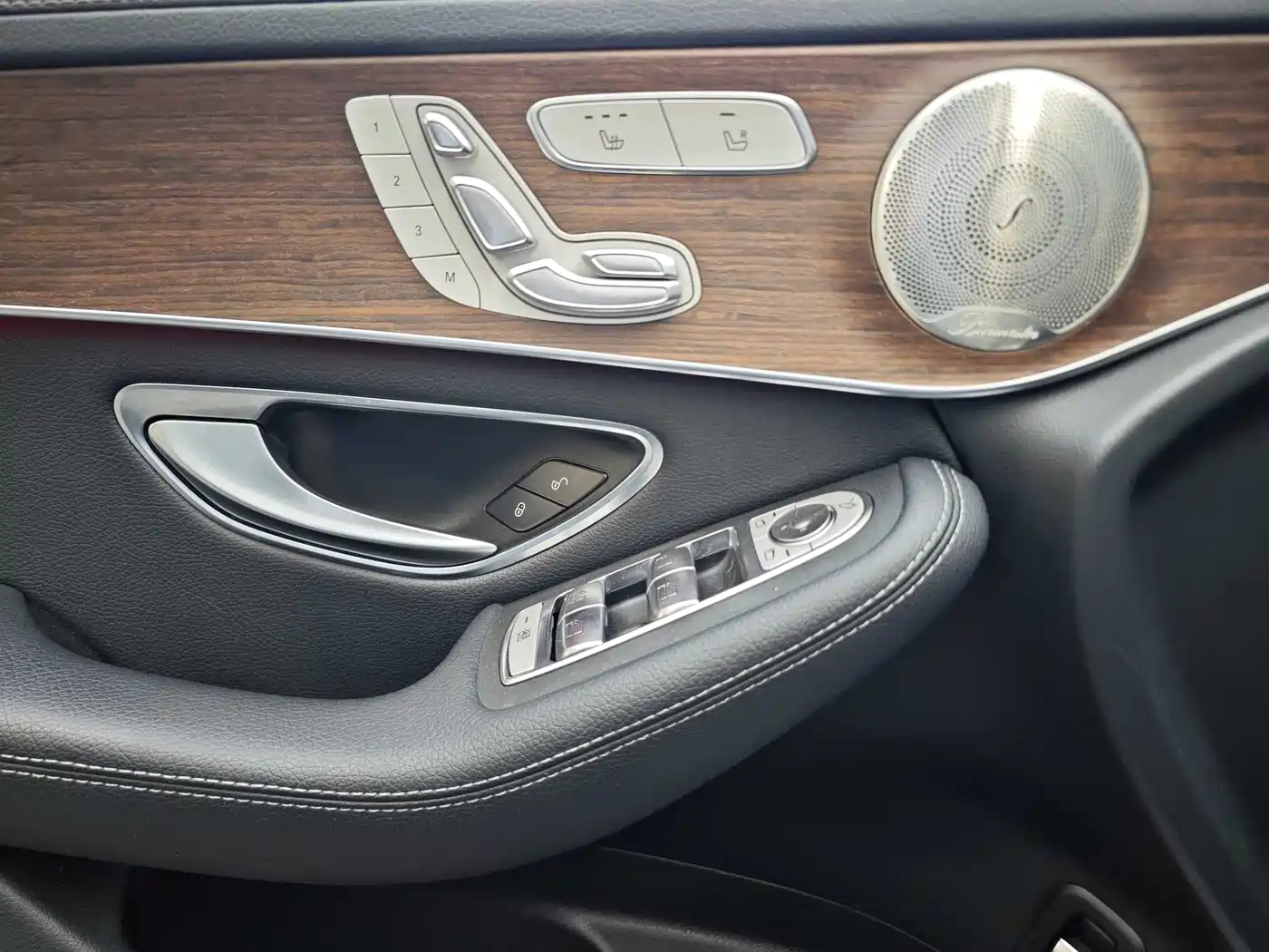 Mercedes-Benz GLC 2022 Model GLC 300 L 4MATIC Dynamic Edition фото 15