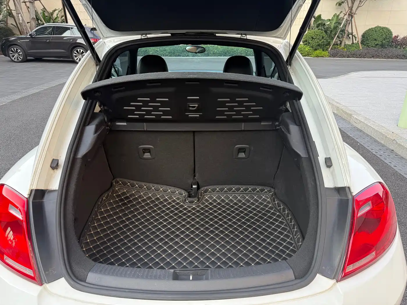 Volkswagen Beetle 2015 180TSI фото 10