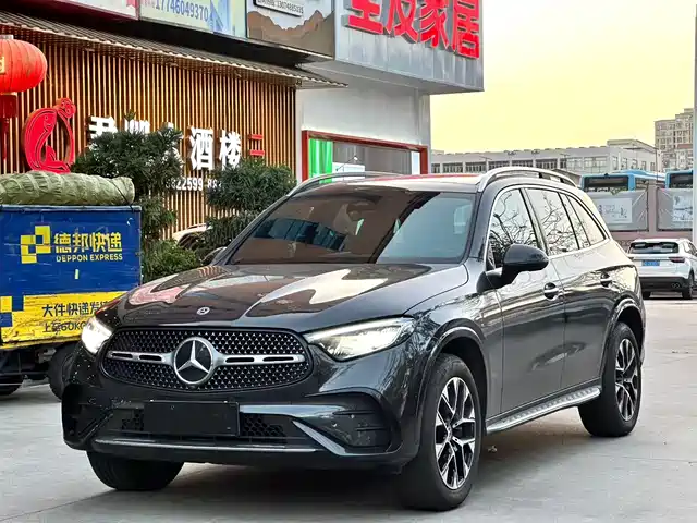 Mercedes-Benz GLC 2023 GLC 260 L 4MATIC Sport 5-seater
