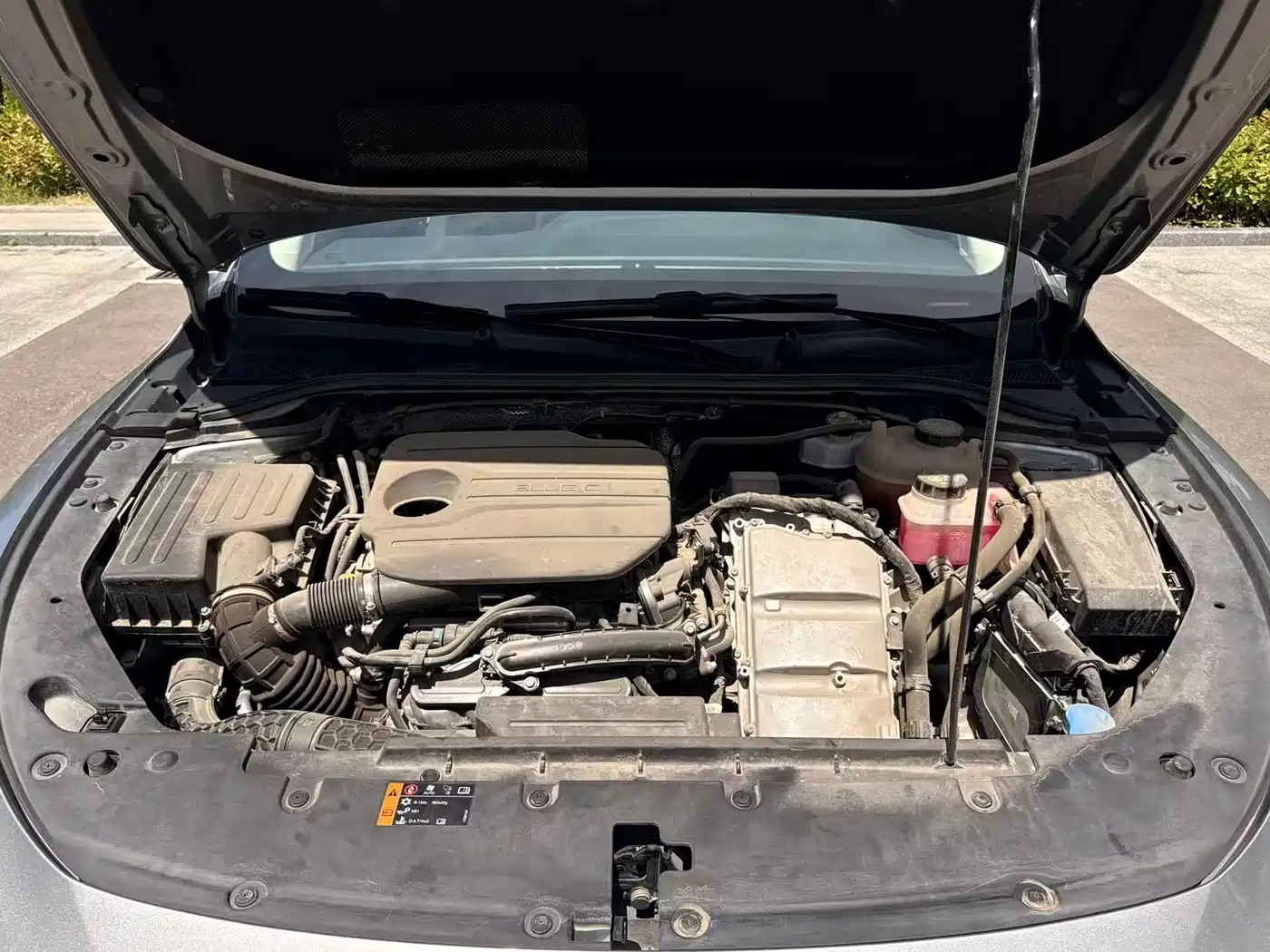 Roewe D7 2023 2023 DMH 125km Flagship Edition