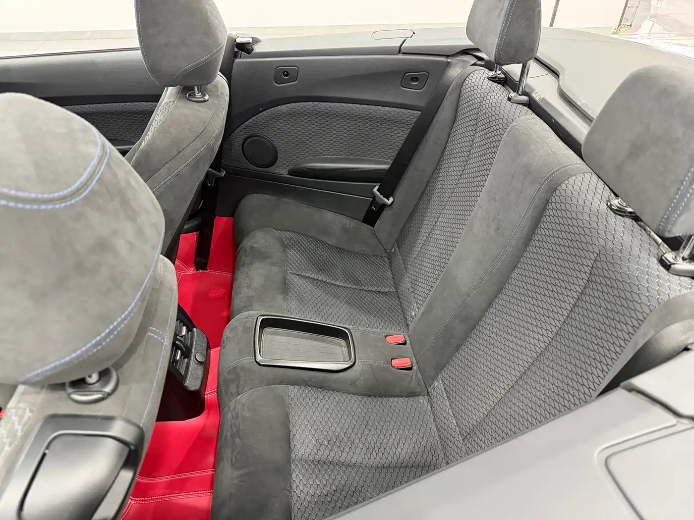 BMW 2 Series (Import) 2018 225i Convertible Coupe M Sport фото 9