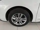 Фото 23 - Toyota Sienna