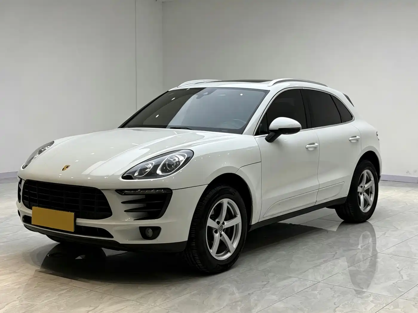 Porsche Macan 2017 Macan 2.0T фото 2