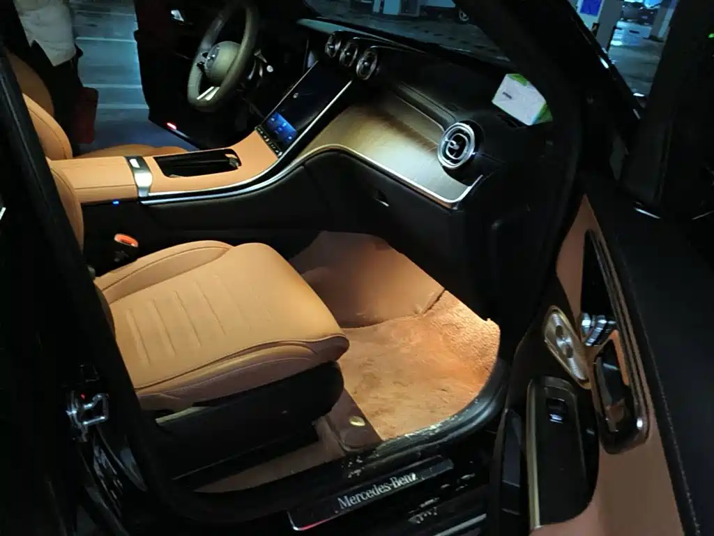 Фото 12 - Mercedes-Benz GLC