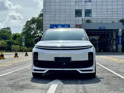 Li Auto L6