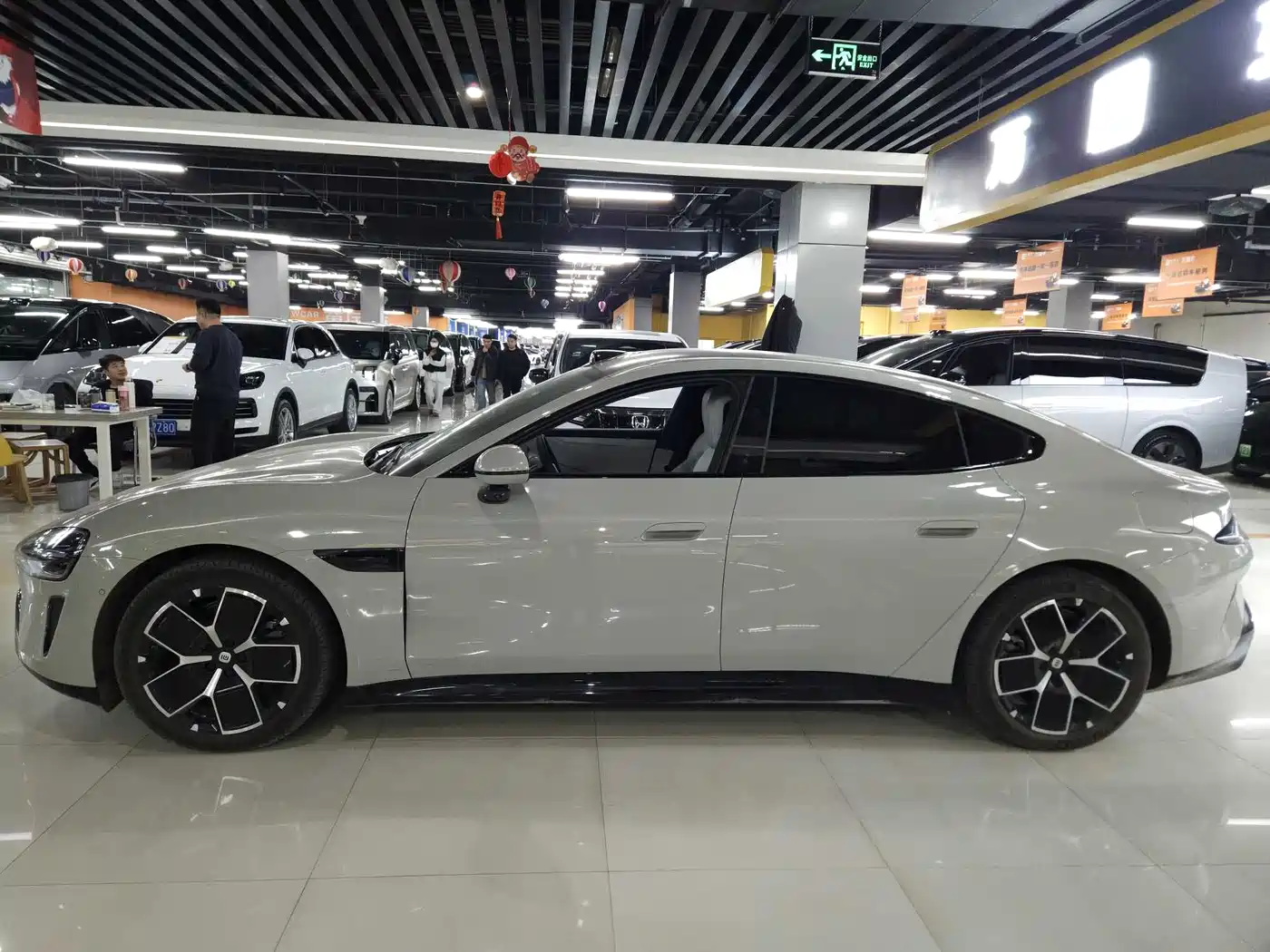 XIAOMI CAR XIAOMI SU7